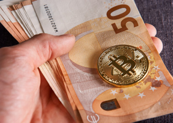 Lohnt es sich, 50 Euro in Bitcoin zu investieren? 